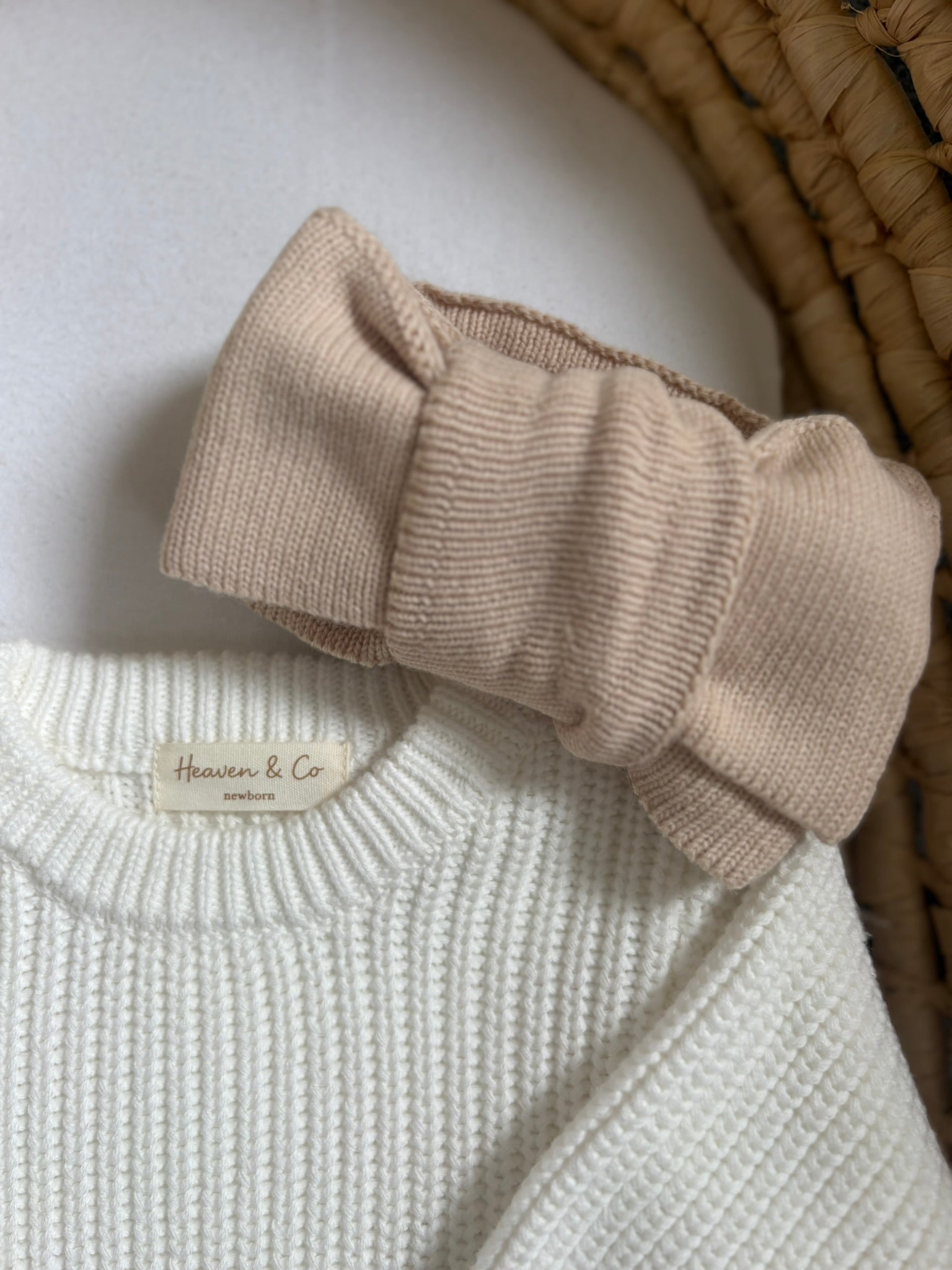 Oatmeal Bow
